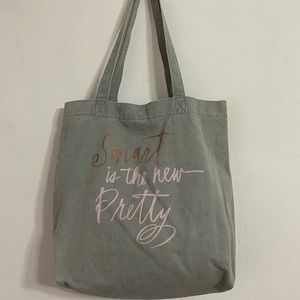 📦5 for $25📦 Barnes and Nobles ‘smart is the new pretty’ Tote bag ❤️